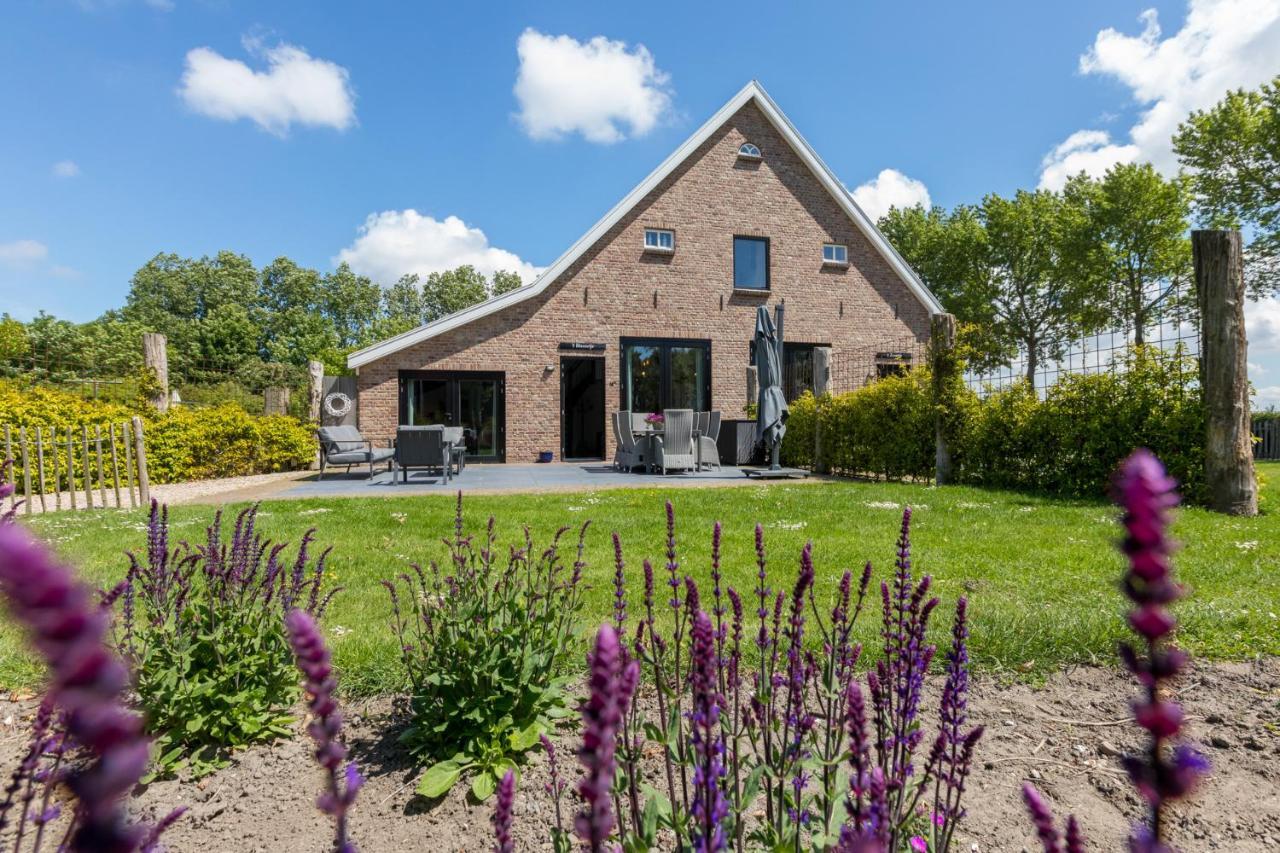 Welcome In - Vakantiehuis - Lepelstraat 18A 'T Blauwtje Vrouwenpolder Bagian luar foto